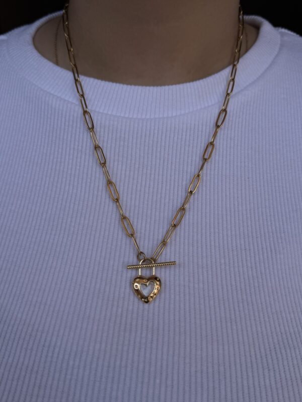 White heart necklace